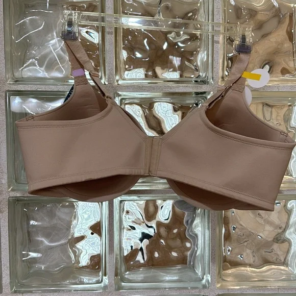 NWT Vanity Fair beauty back 44 Dsmoothing underwire bra - Picture 2 of 6